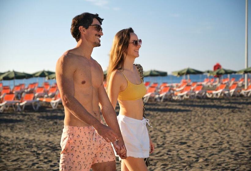 Corallium Beach by Lopesan Hotels - Adults Only