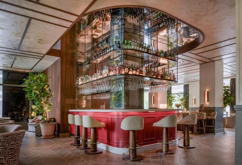 هتل The Westin Madrid Cuzco