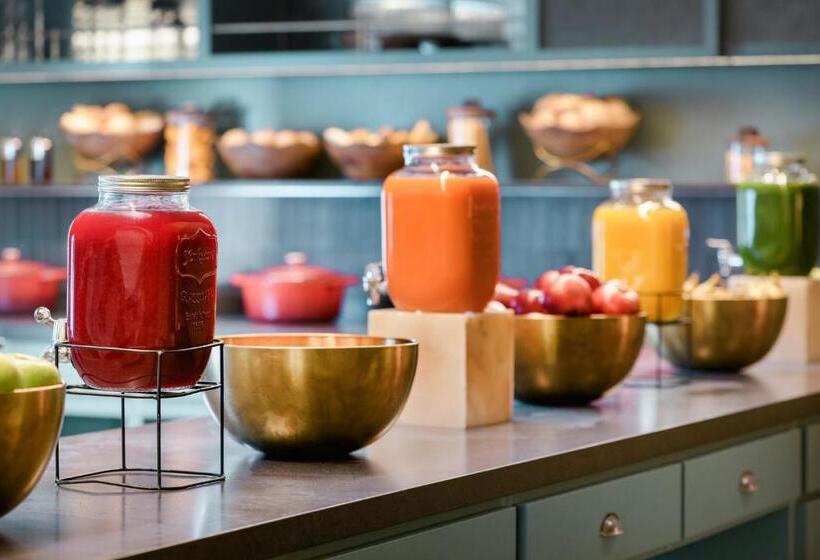 هتل The Westin Madrid Cuzco