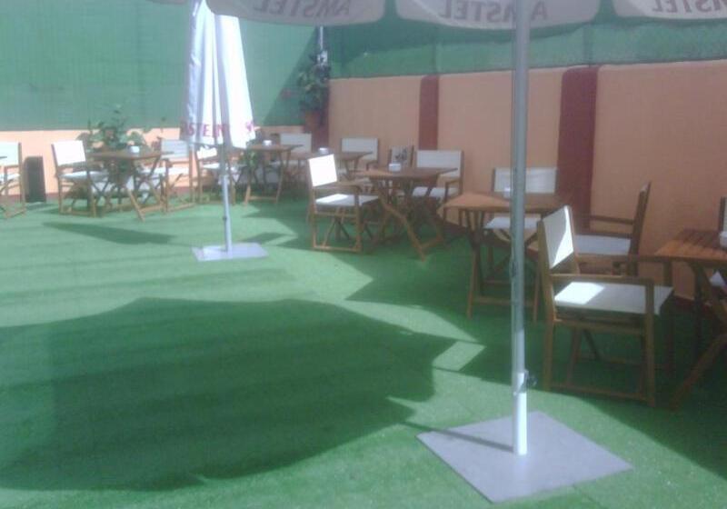 호텔 Aeropuerto Ifema Madrid Torre Hogar Premium