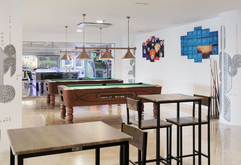 Отель Aluasun Doblemar