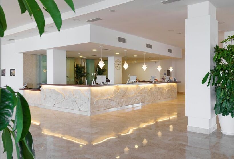 Отель Aluasun Doblemar