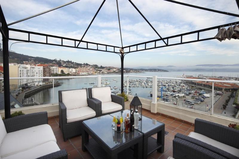 Отель Apartamentos Rotilio