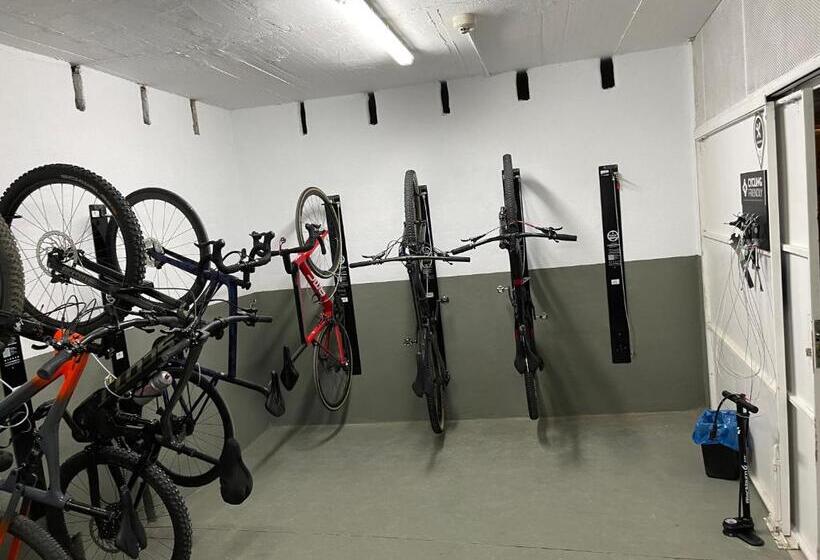 هتل Aran La Abuela