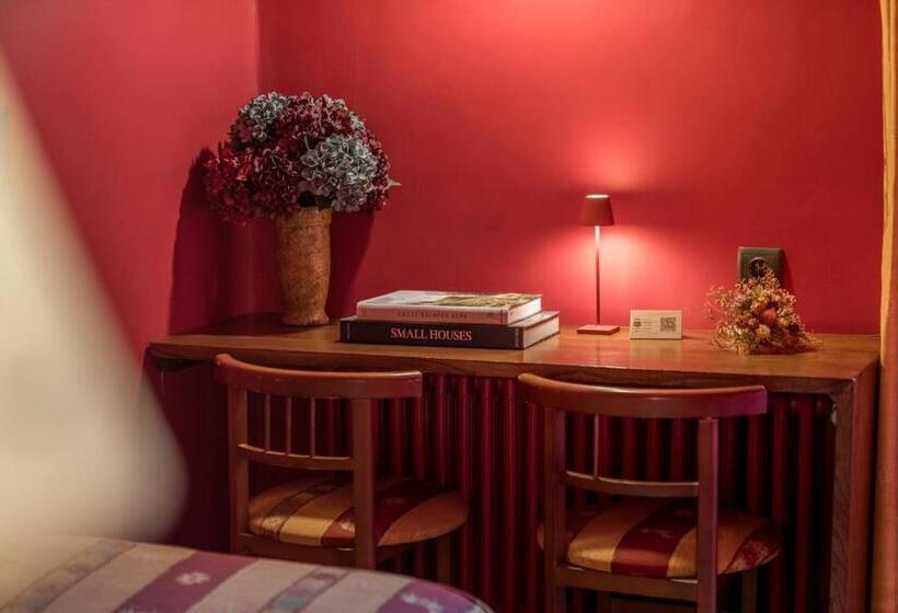 هتل Aran La Abuela