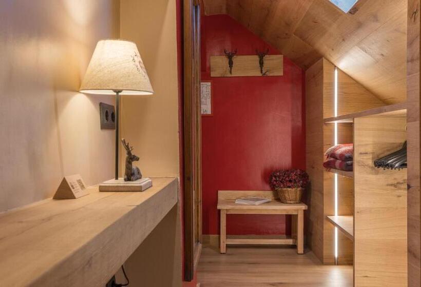 هتل Aran La Abuela