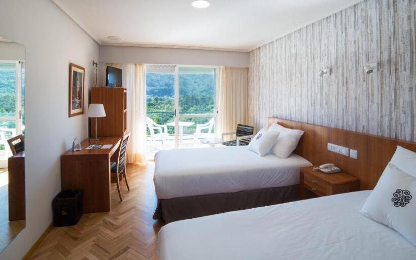 فندق Arnoia Caldaria