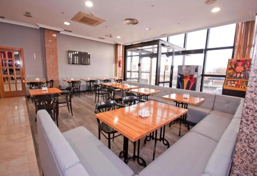 호텔 Auditorio Santiago & Spa