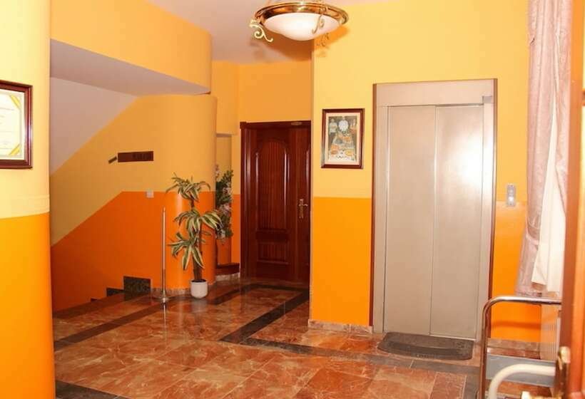 ホテル Avenida Iii