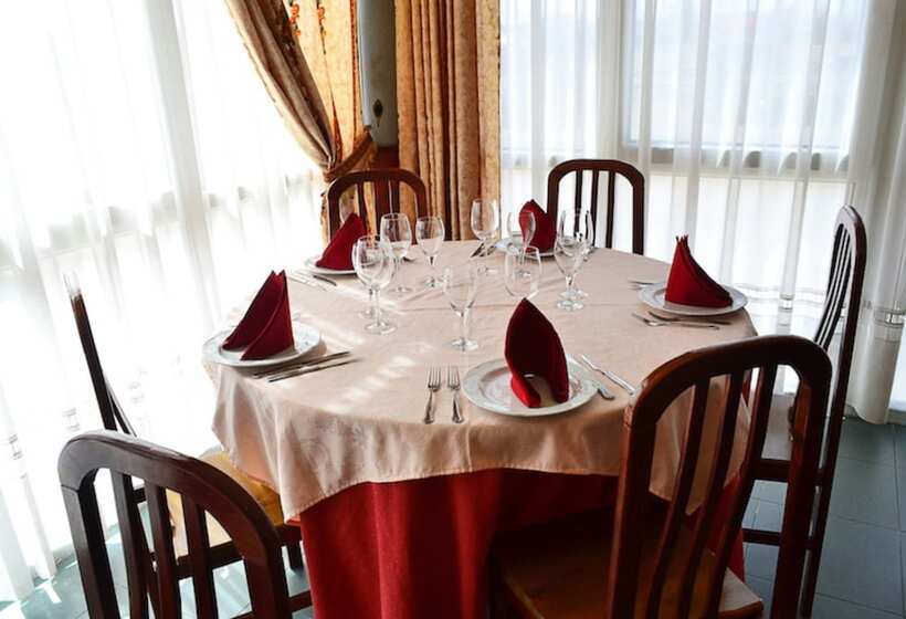 ホテル Avenida Iii