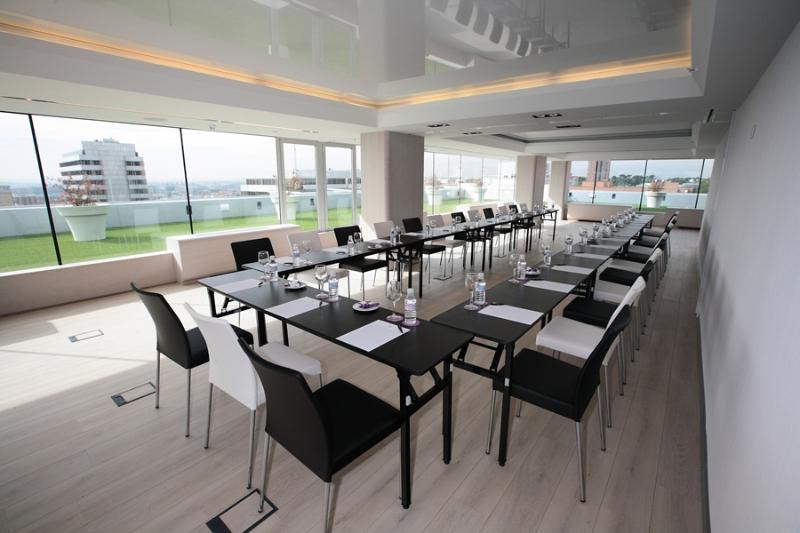 هتل Ayre Gran Colon