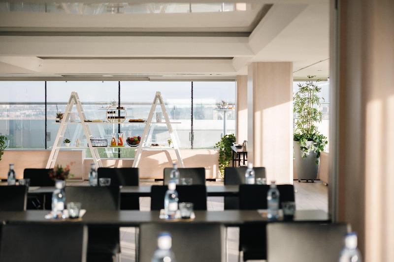 هتل Ayre Gran Colon