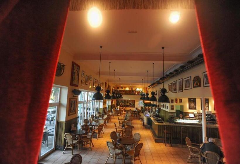 Отель Balneario De Leana