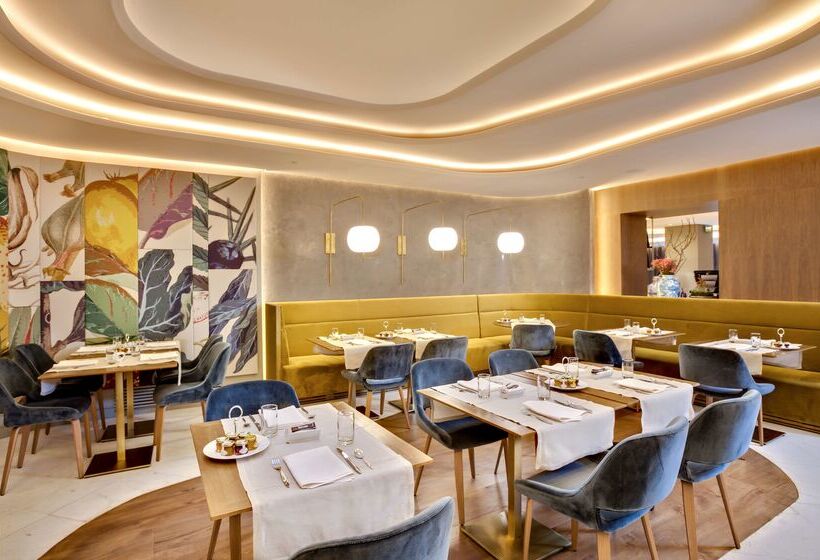 Отель Barcelo Emperatriz