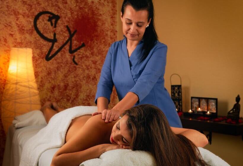 בית מלון כפרי Relaxia Beverly Park