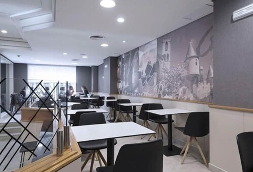 호텔 Blanca De Navarra