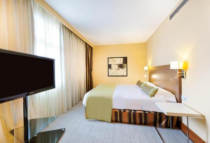 בית מלון כפרי Bull Astoria