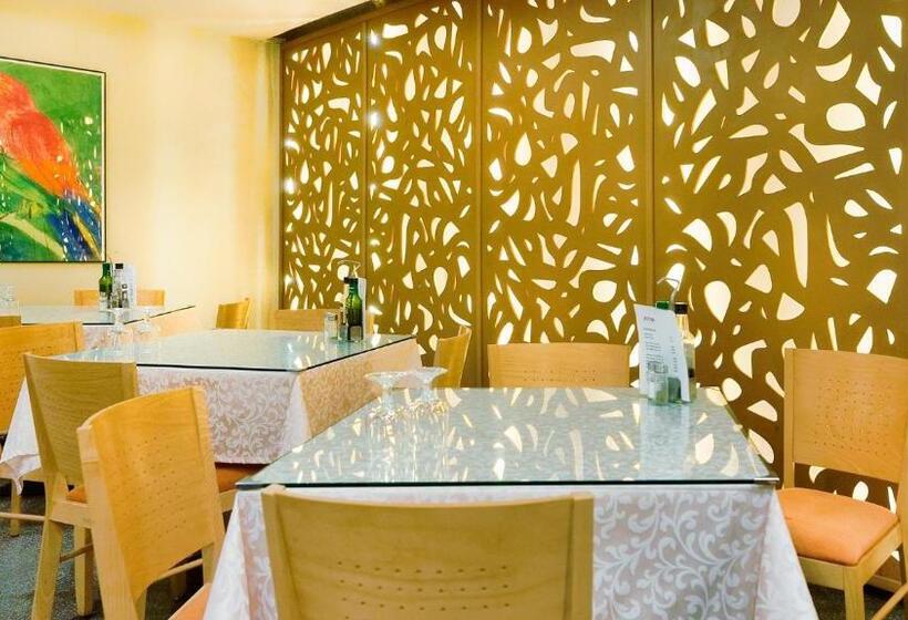 בית מלון כפרי Bull Astoria