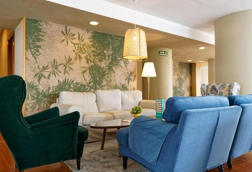 בית מלון כפרי Bull Astoria