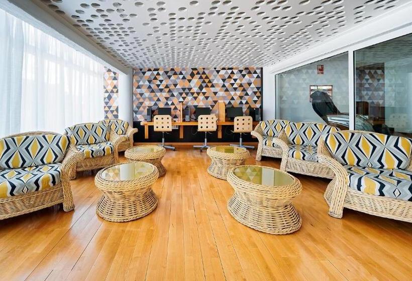 בית מלון כפרי Bull Astoria