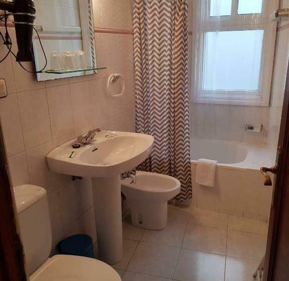 هتل Carabela La Pinta