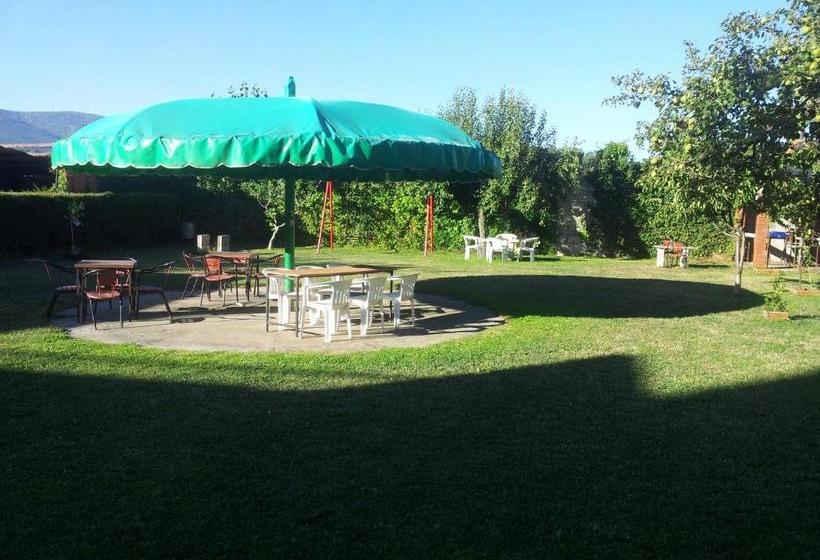 בית מלון כפרי Carmen