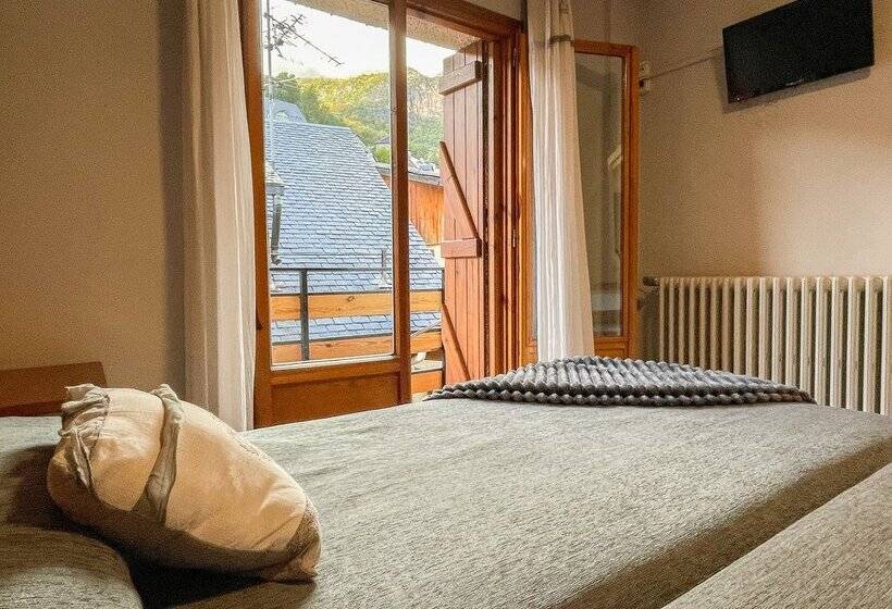 בית מלון כפרי Casa Morlans 3000