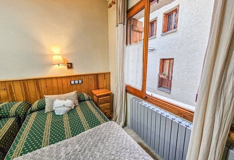 בית מלון כפרי Casa Morlans 3000