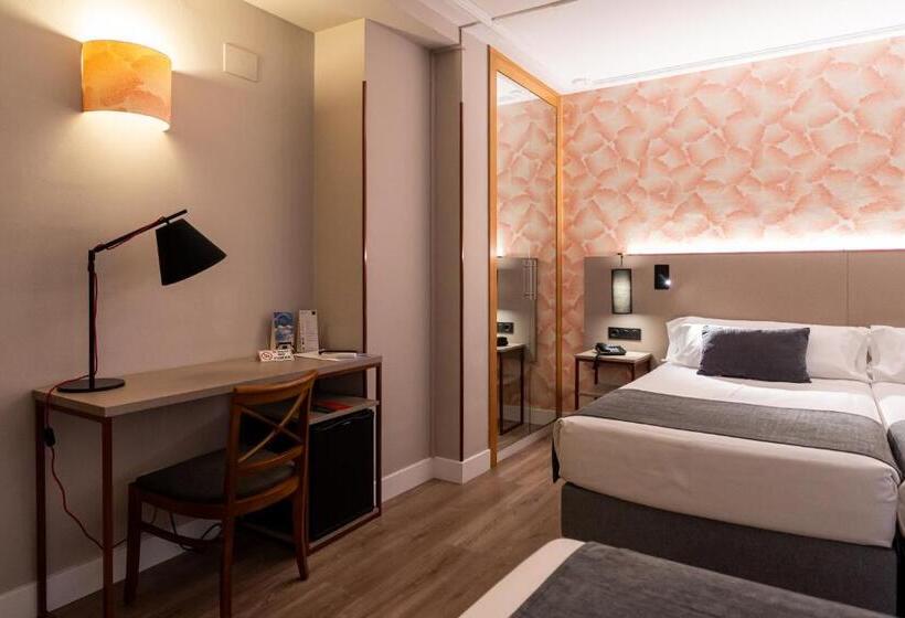 هتل Castilla Vieja