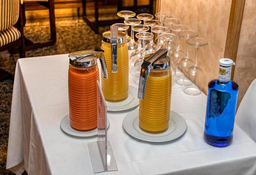 هتل Castilla Vieja