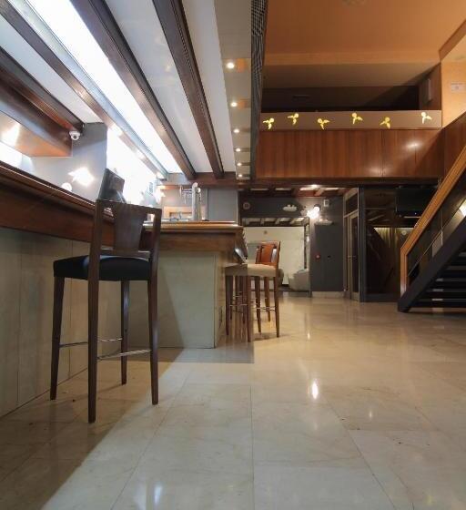 هتل Castilla Vieja