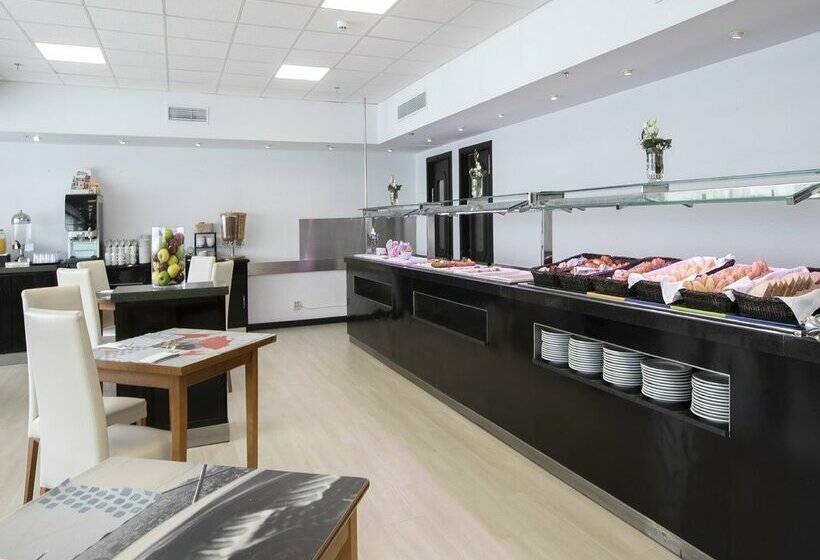 هتل Chamartín The One