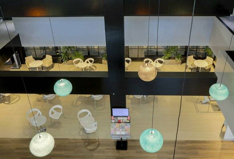 هتل Chamartín The One