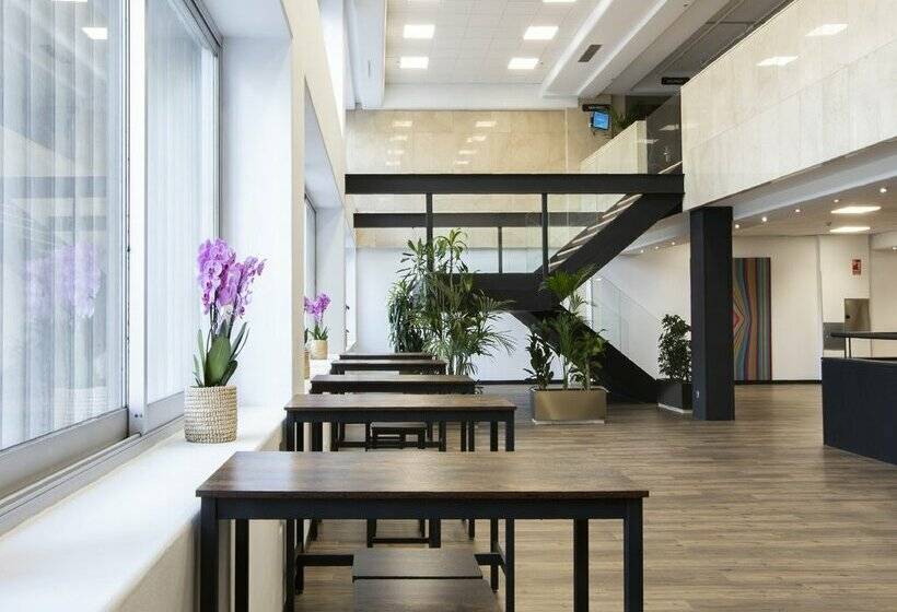 هتل Chamartín The One