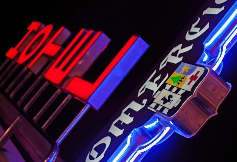 בית מלון כפרי City Express Comercio