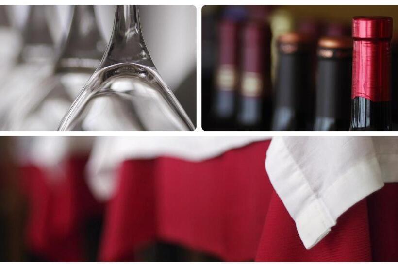 בית מלון כפרי City Express Comercio