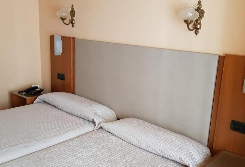 هتل City Express Comercio