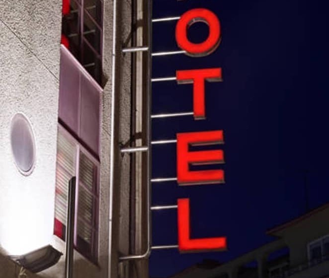 בית מלון כפרי City Express Comercio