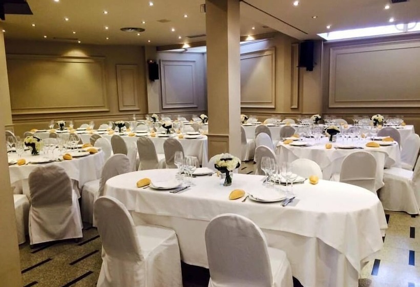 هتل Ciudad De Calahorra