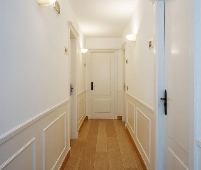 هتل Ciudad De Calahorra