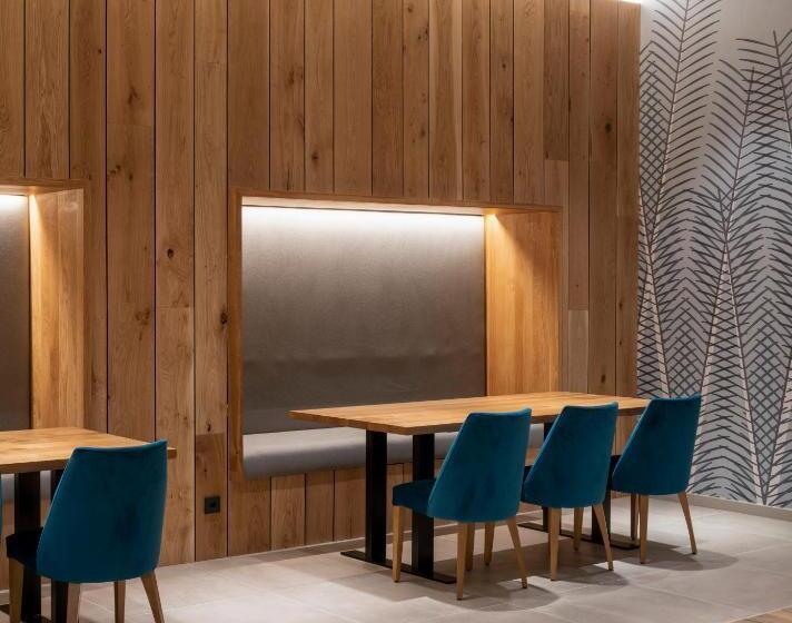 فندق Ciudad De Logrono