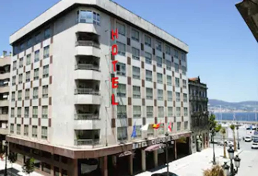 ホテル Ciudad de Vigo
