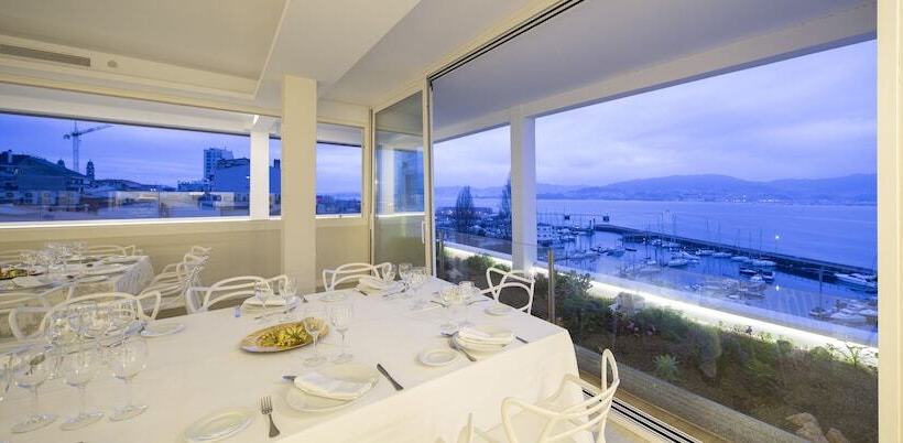 ホテル Ciudad de Vigo