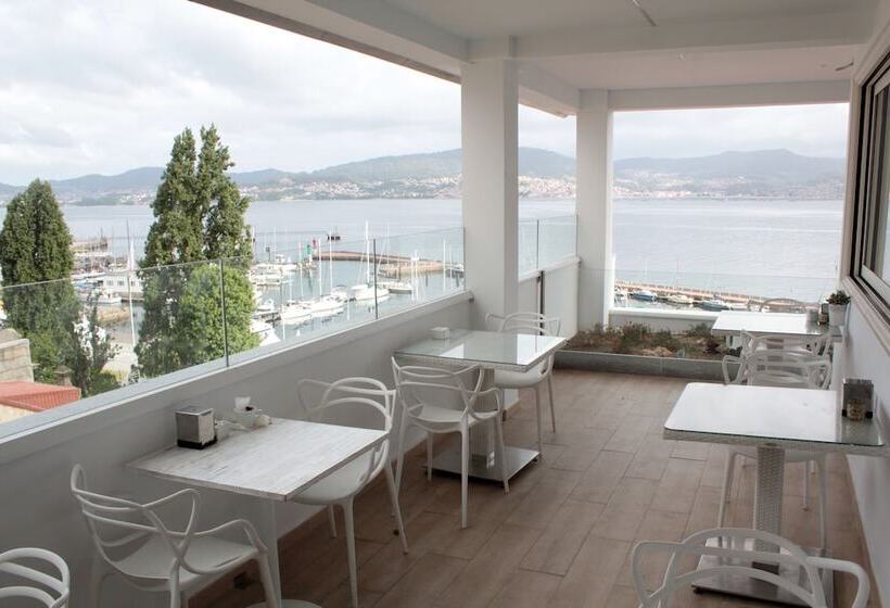 ホテル Ciudad de Vigo