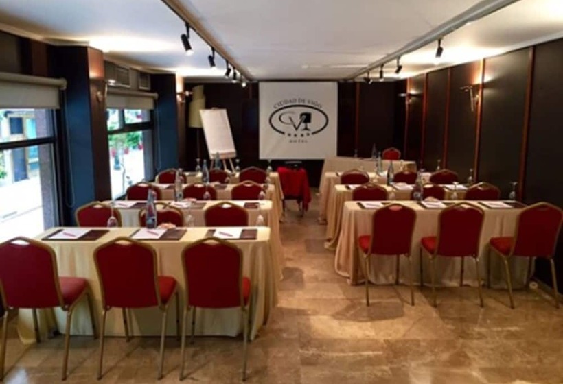 ホテル Ciudad de Vigo