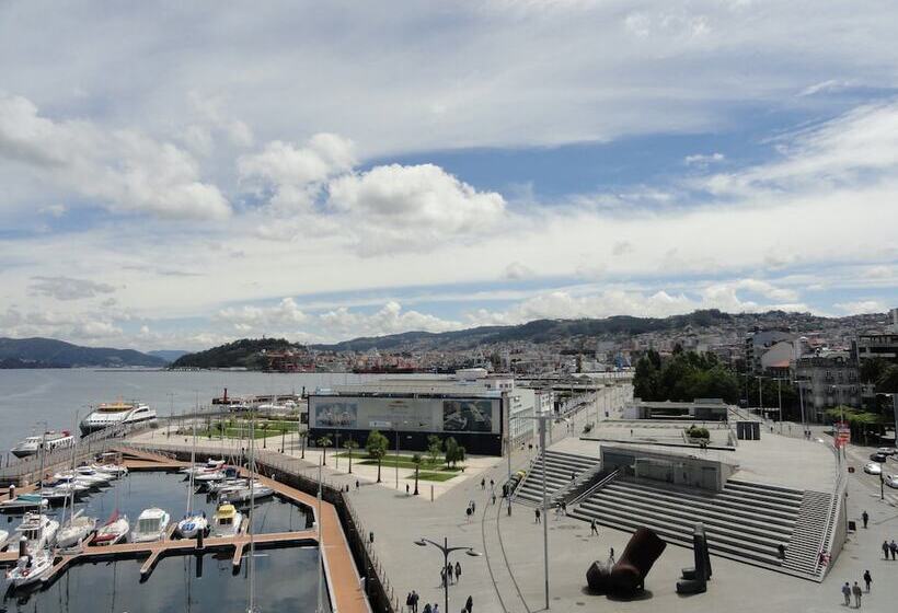 فندق Compostela Vigo