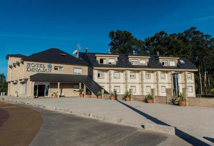 فندق Dinajan