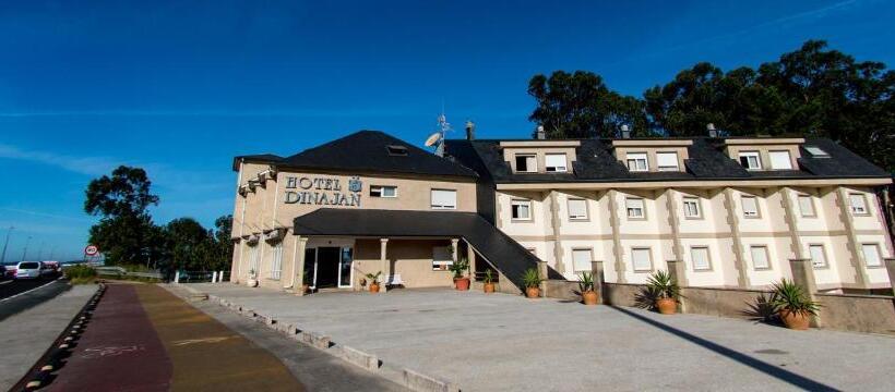 فندق Dinajan