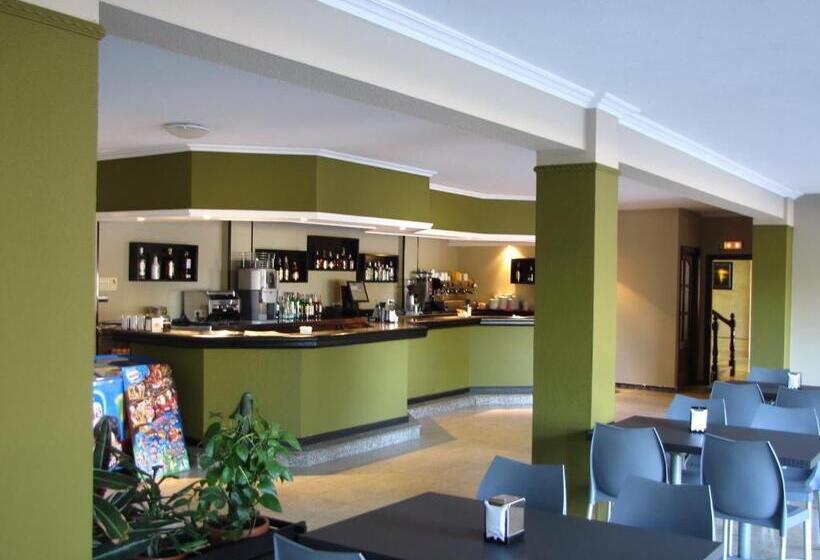 ホテル Duerming Montalvo Playa