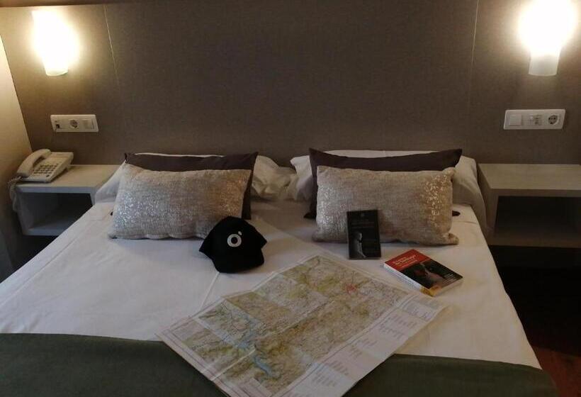 فندق Duerming Villa De Sarria